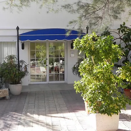 Hotel Avenida *