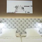 Hotel Avenida *
